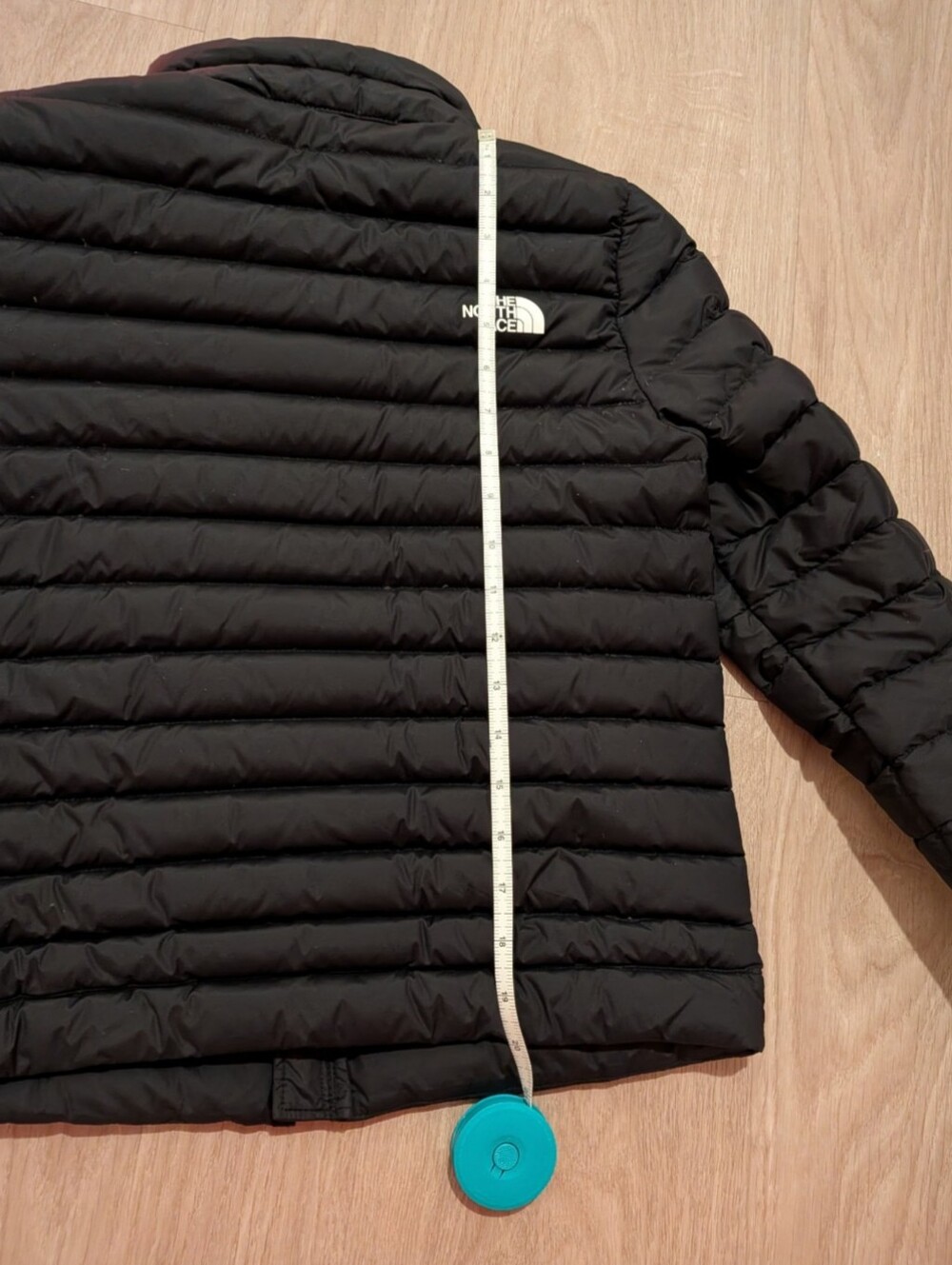 The North Face Black Quilted 700 Down Jacket - Picture 9 of 9